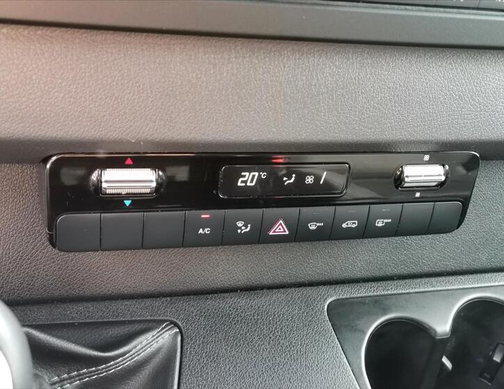 Mercedes-Benz Sprinter 10