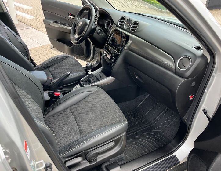 Suzuki Vitara 17