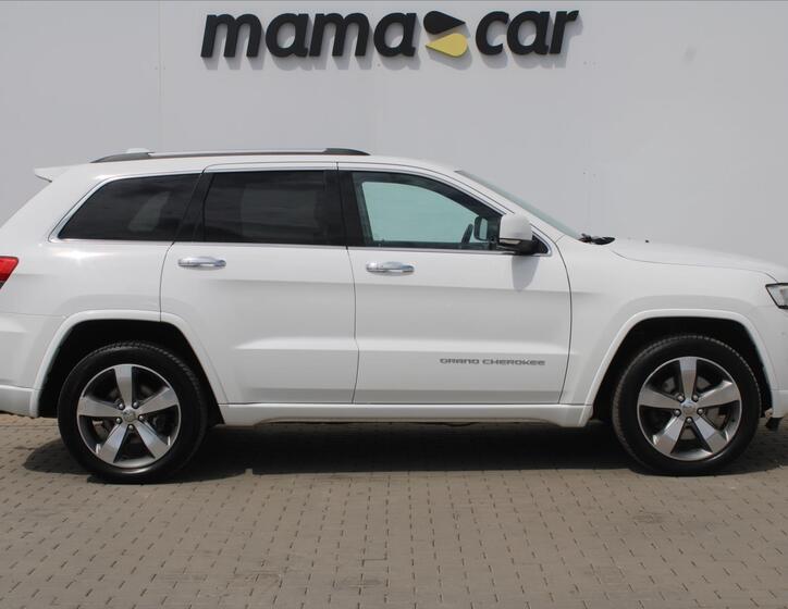 Jeep Grand Cherokee 8