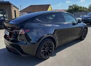 Tesla Model Y 5