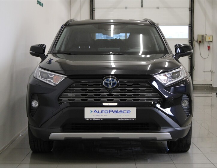 Toyota RAV4 2