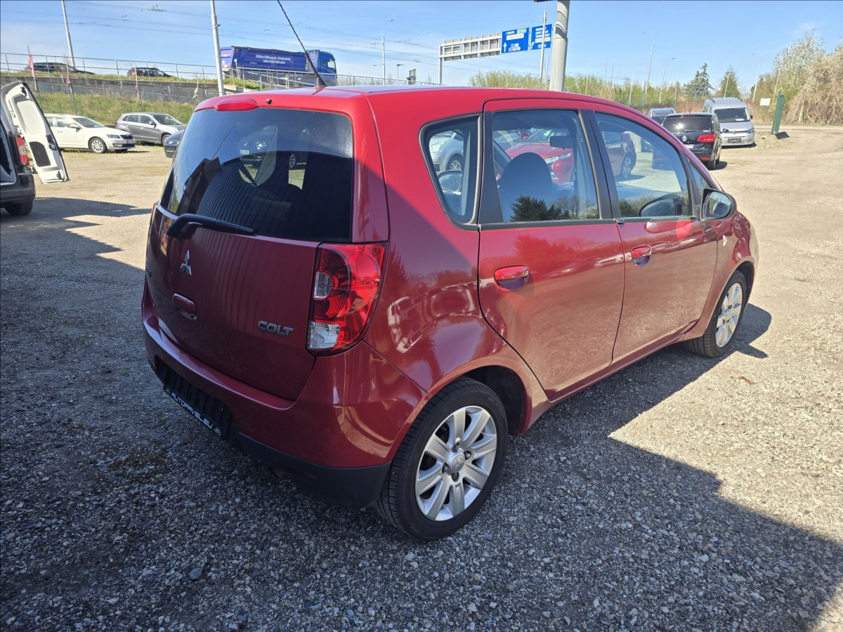Mitsubishi Colt