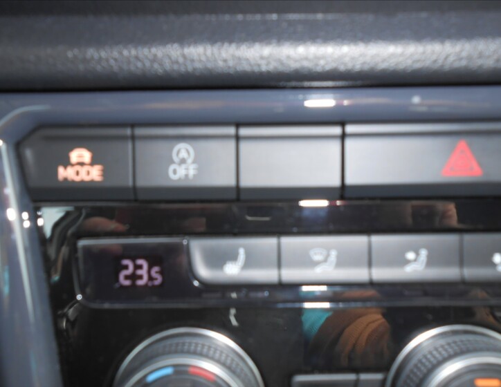 Volkswagen T-Roc 34