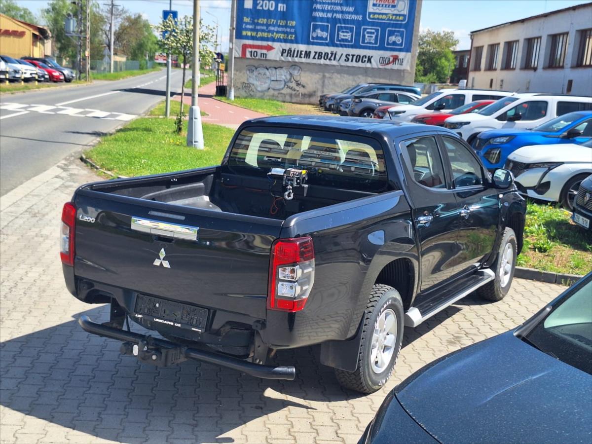 Mitsubishi L200