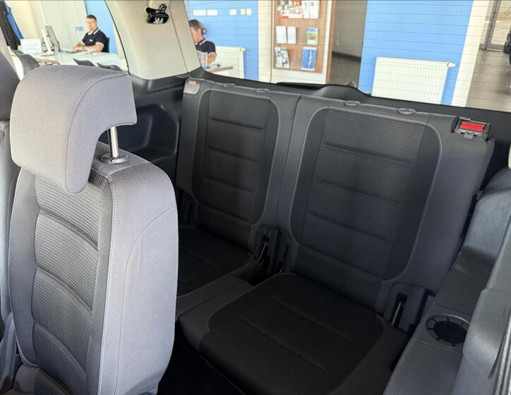 Volkswagen Touran 20