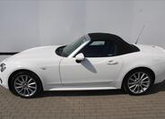 Fiat 124 Spider 21