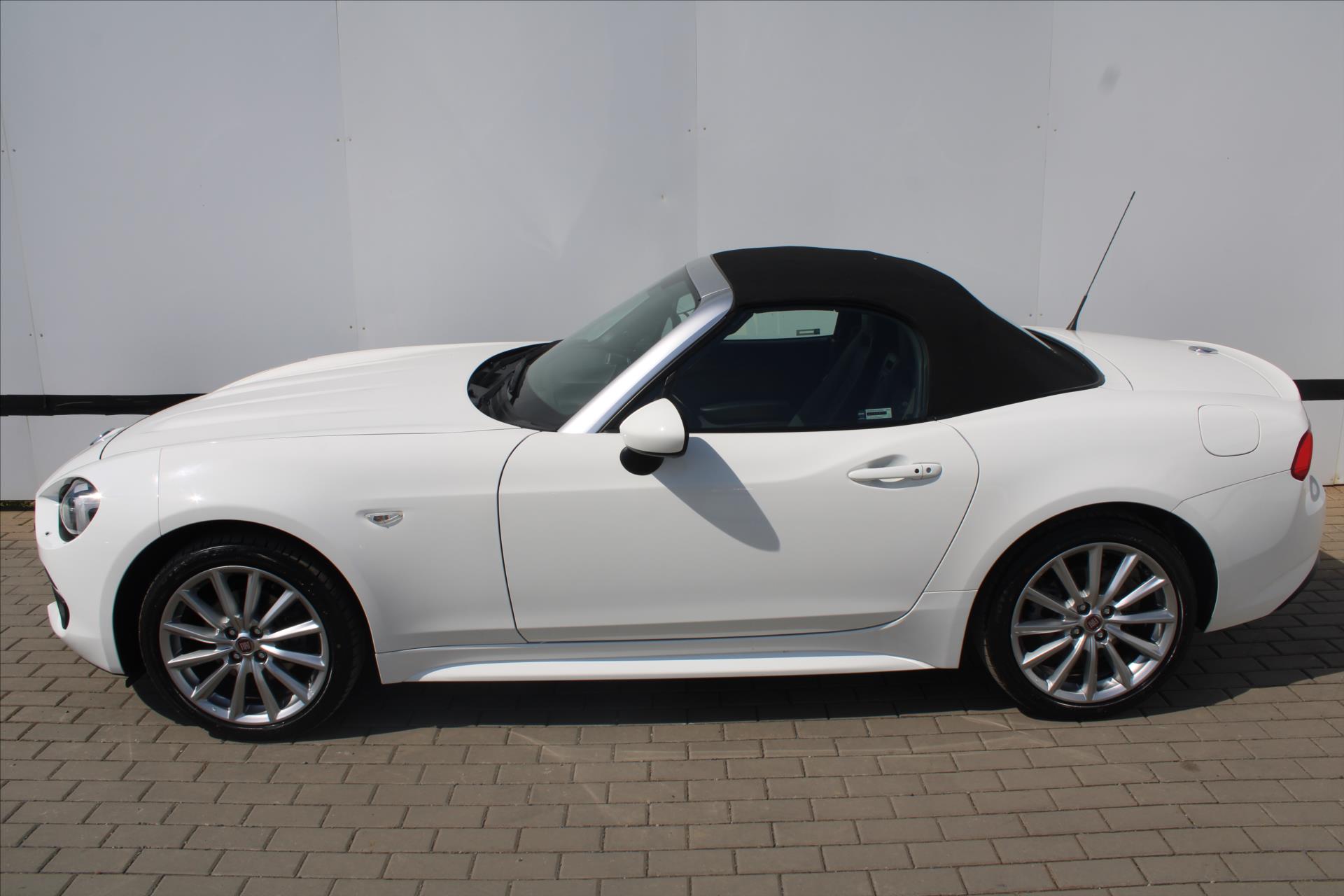 Fiat 124 Spider