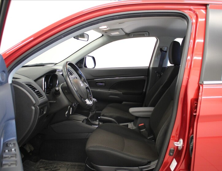Mitsubishi ASX 6