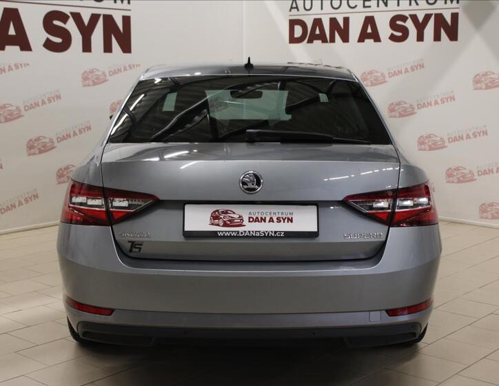 Škoda Superb 5