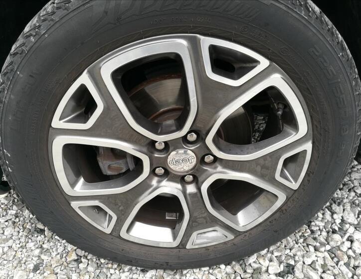 Jeep Compass 16