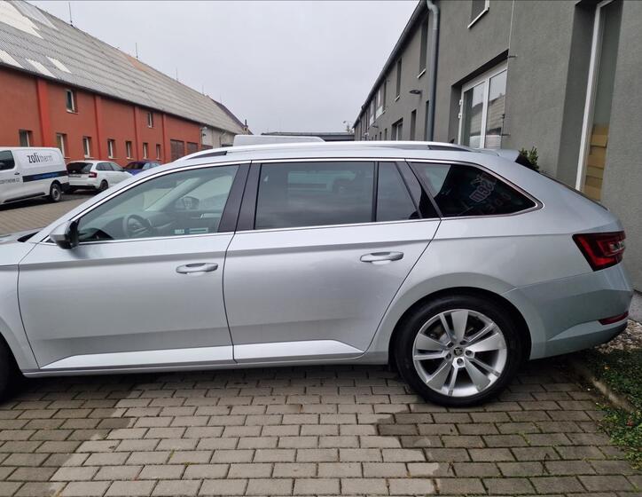 Škoda Superb 43