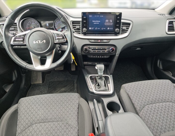 KIA Ceed 8