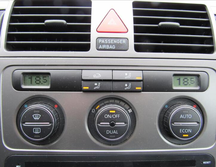 Volkswagen Touran 16