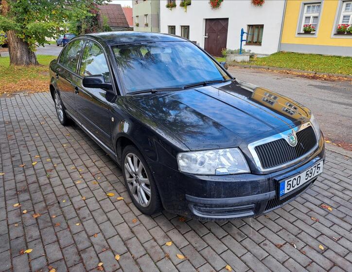 Škoda Superb 1