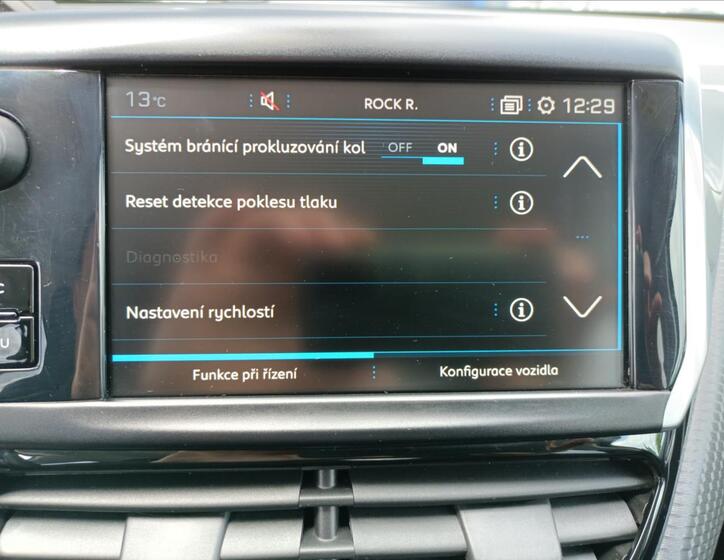 Peugeot 2008 12