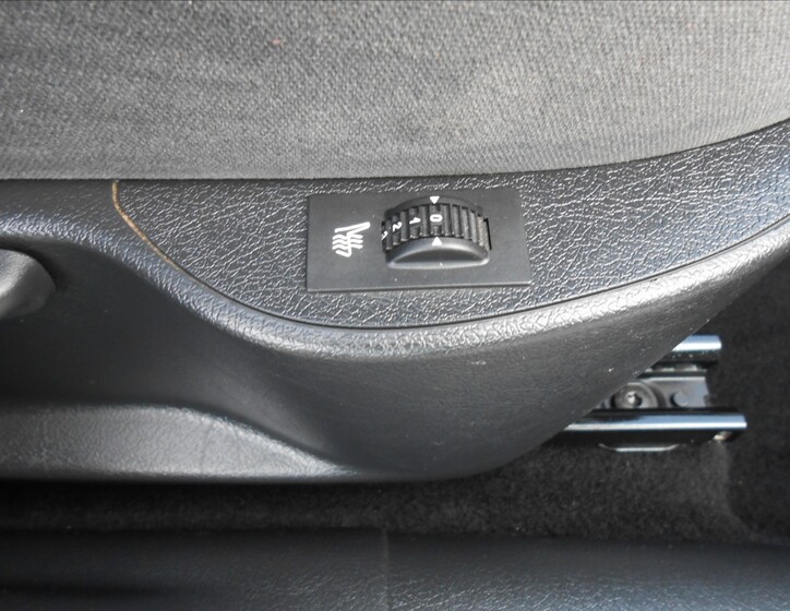 Peugeot 207 19