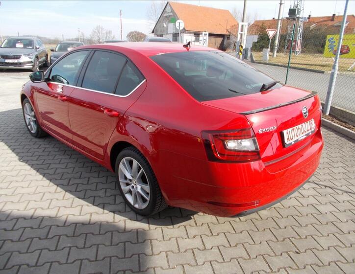 Škoda Octavia 12