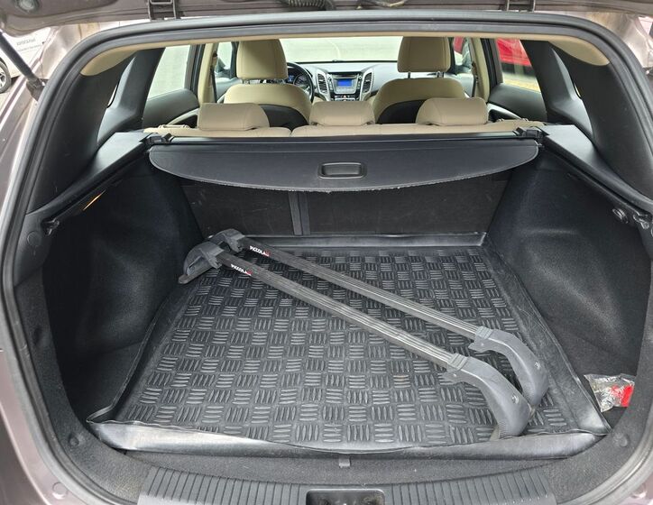 Hyundai i30 25