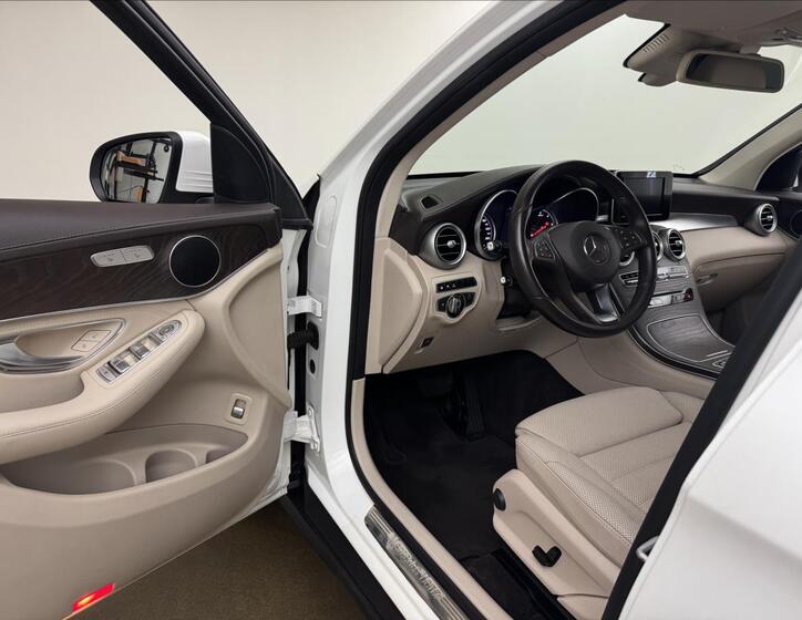 Mercedes-Benz GLC 32