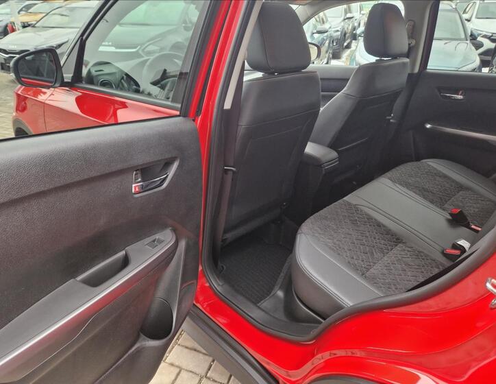 Suzuki Vitara 9