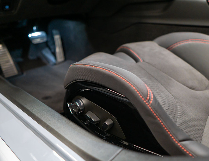 Chevrolet Corvette 17