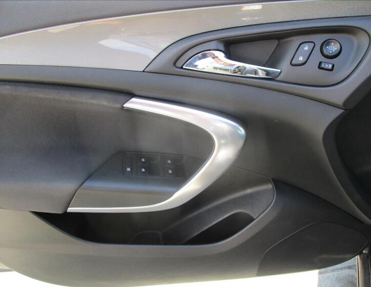 Opel Insignia 23
