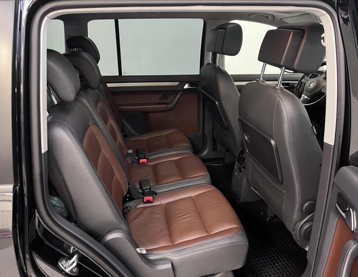 Volkswagen Touran 19
