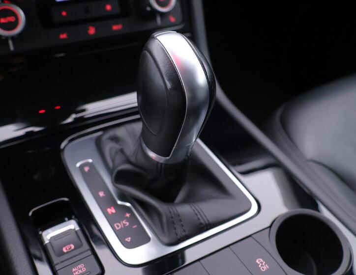 Volkswagen Touareg 32