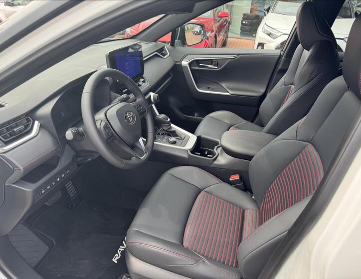 Toyota RAV4 10