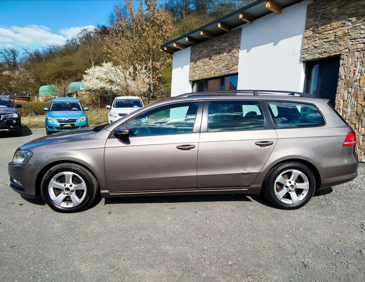 Volkswagen Passat 2