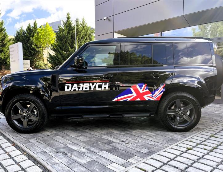 Land Rover Defender 2