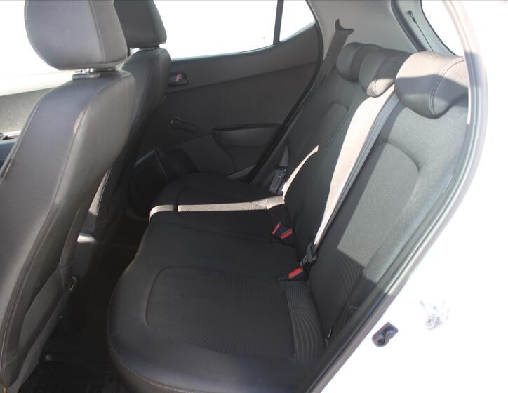 Hyundai i10 10