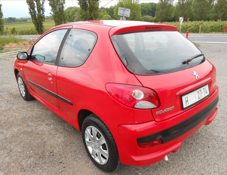 Peugeot 206 4