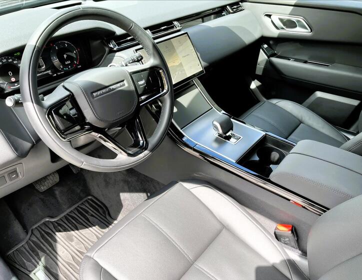Land Rover Range Rover Velar 11