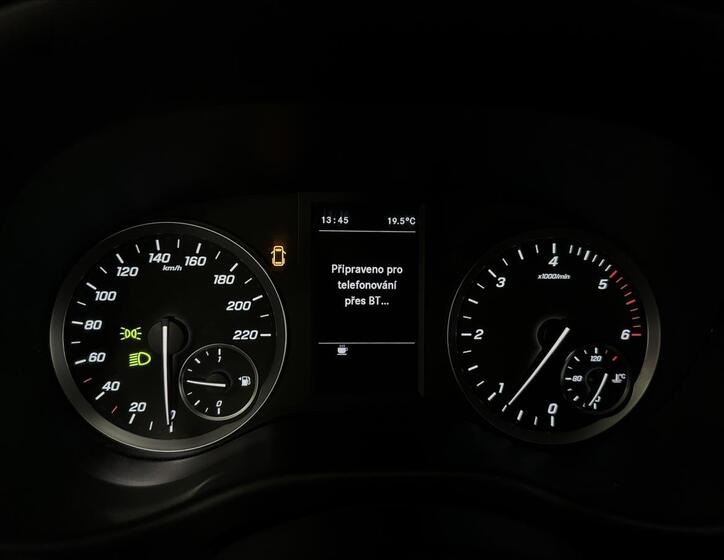 Mercedes-Benz Vito 19