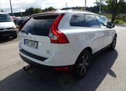 Volvo XC60 8