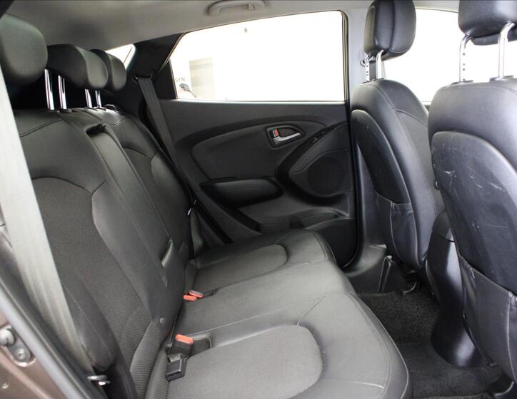 Hyundai ix35 13