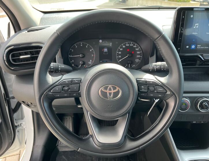 Toyota Yaris 19
