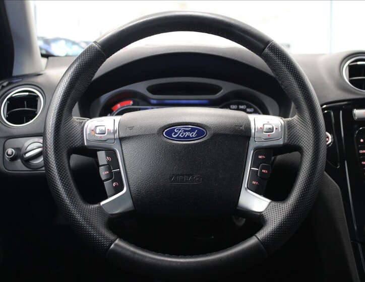Ford Mondeo 9