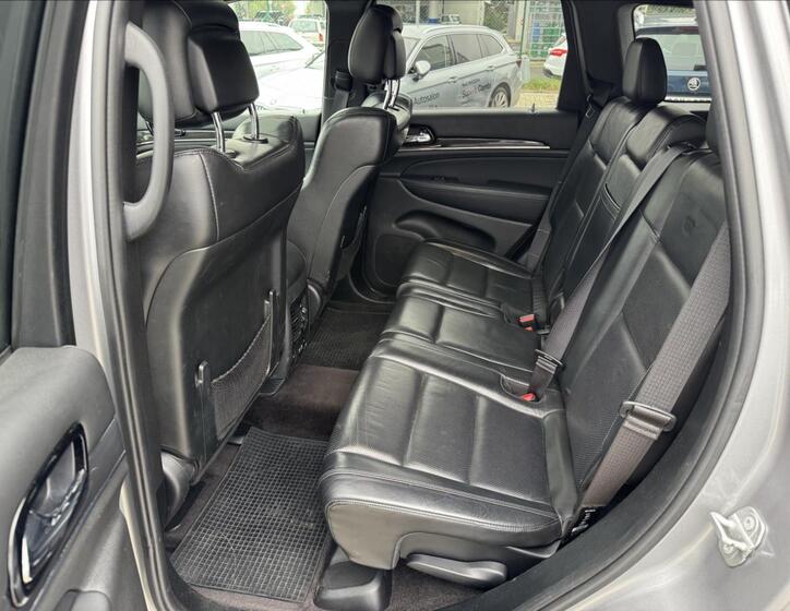 Jeep Grand Cherokee 10
