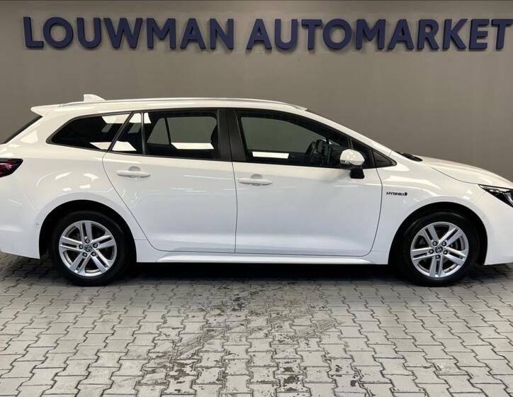 Toyota Corolla 16