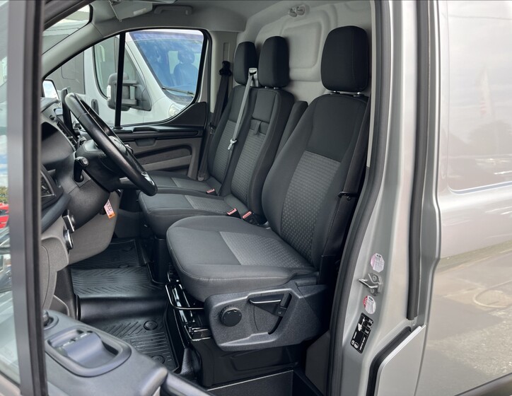 Ford Transit Custom 32