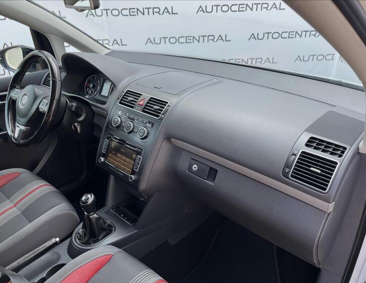 Volkswagen Touran 20