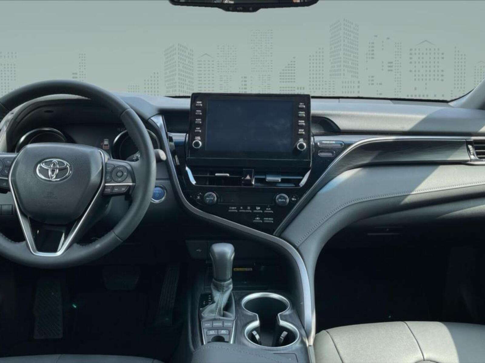 Toyota Camry 5