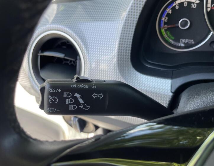 Volkswagen e-up! 26