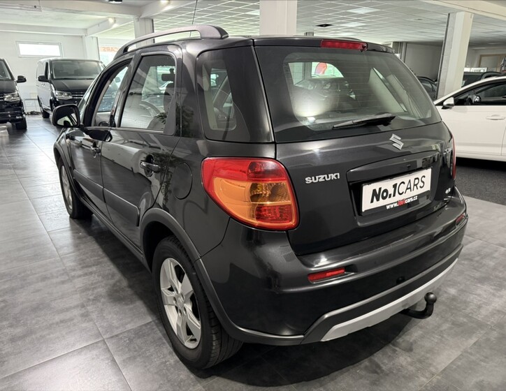 Suzuki SX4 4