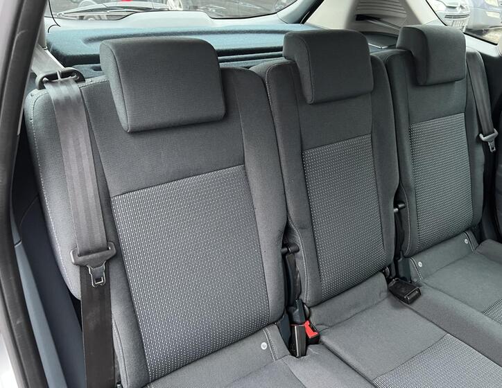 Ford C-MAX 41