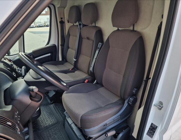 Peugeot Boxer 33