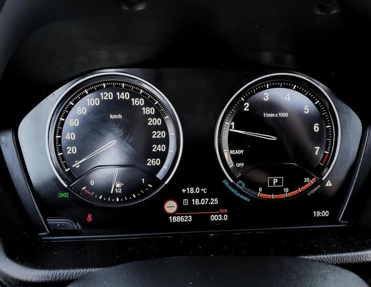 BMW X1 21