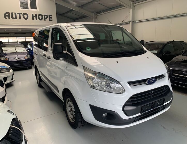 Ford Transit Custom 1